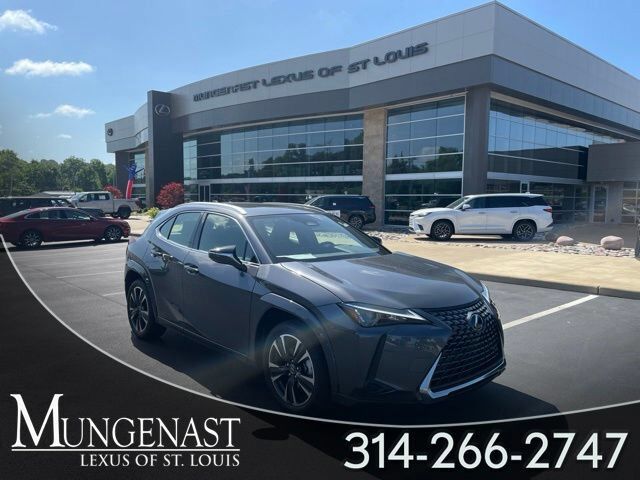 2026 LEXUS UX