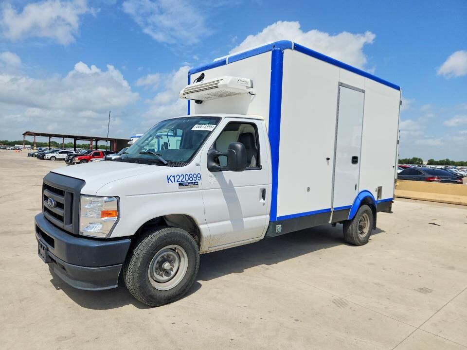 2023 FORD E-350