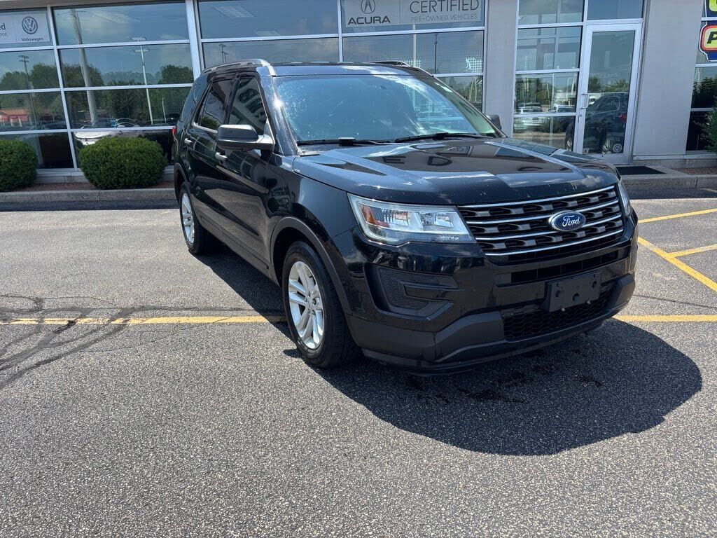 2017 FORD Explorer