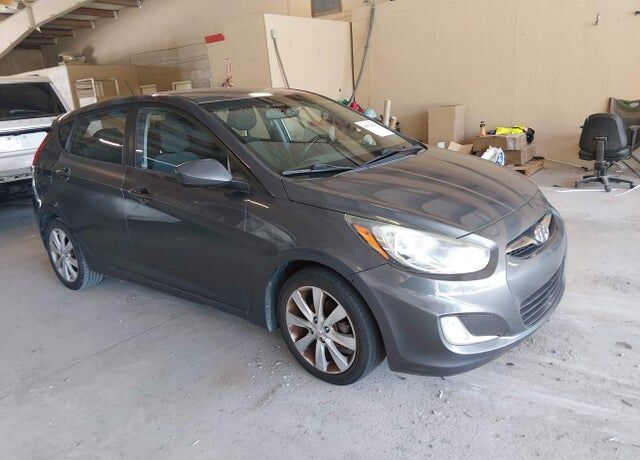 2012 HYUNDAI Accent