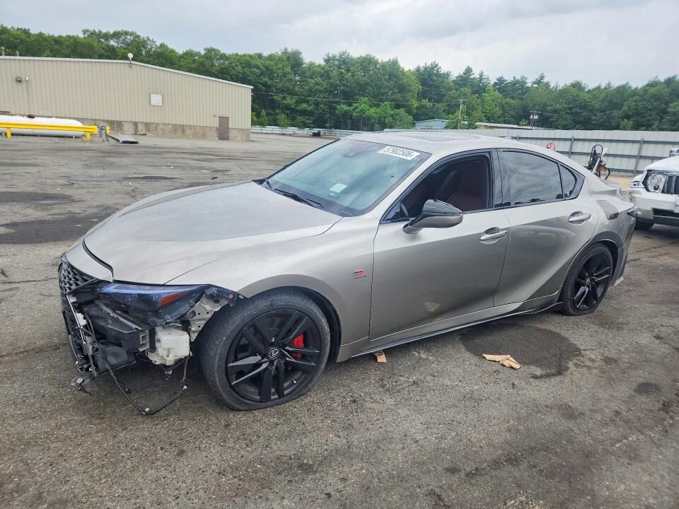 2021 LEXUS IS