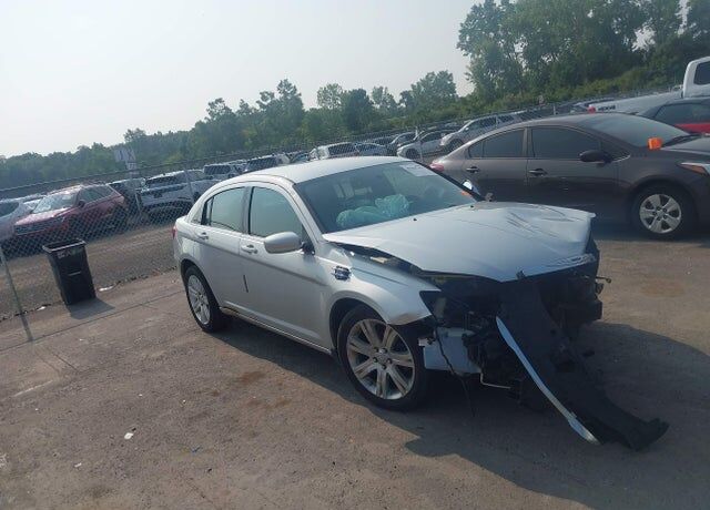 2012 CHRYSLER 200