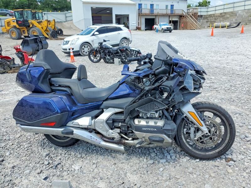 2018 HONDA GL1800
