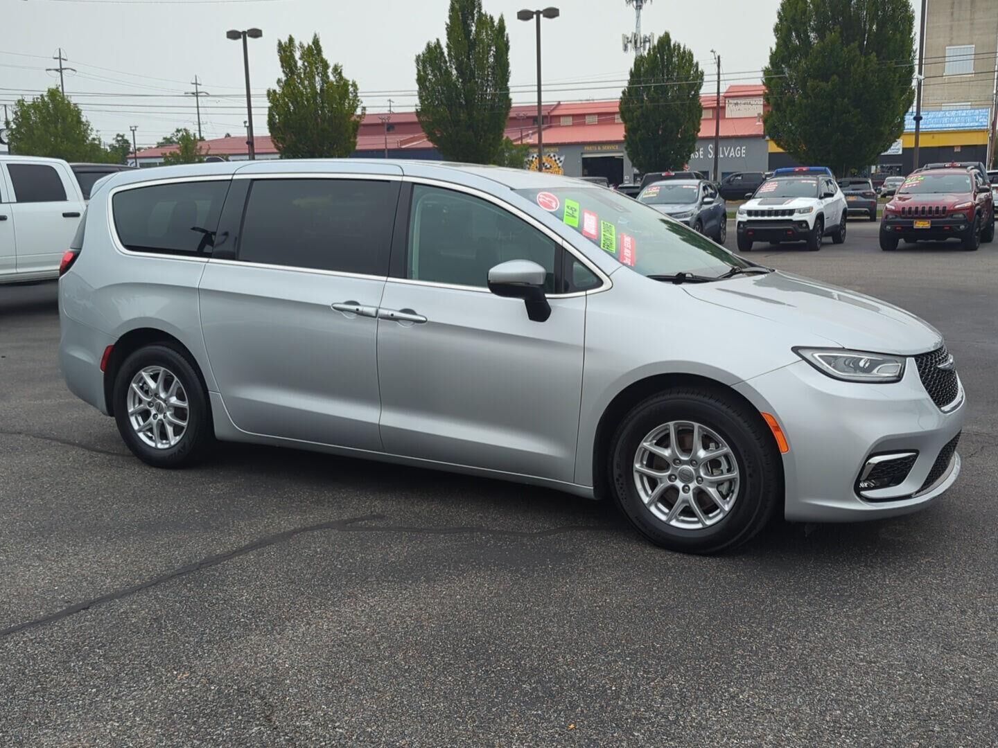 2023 CHRYSLER Pacifica