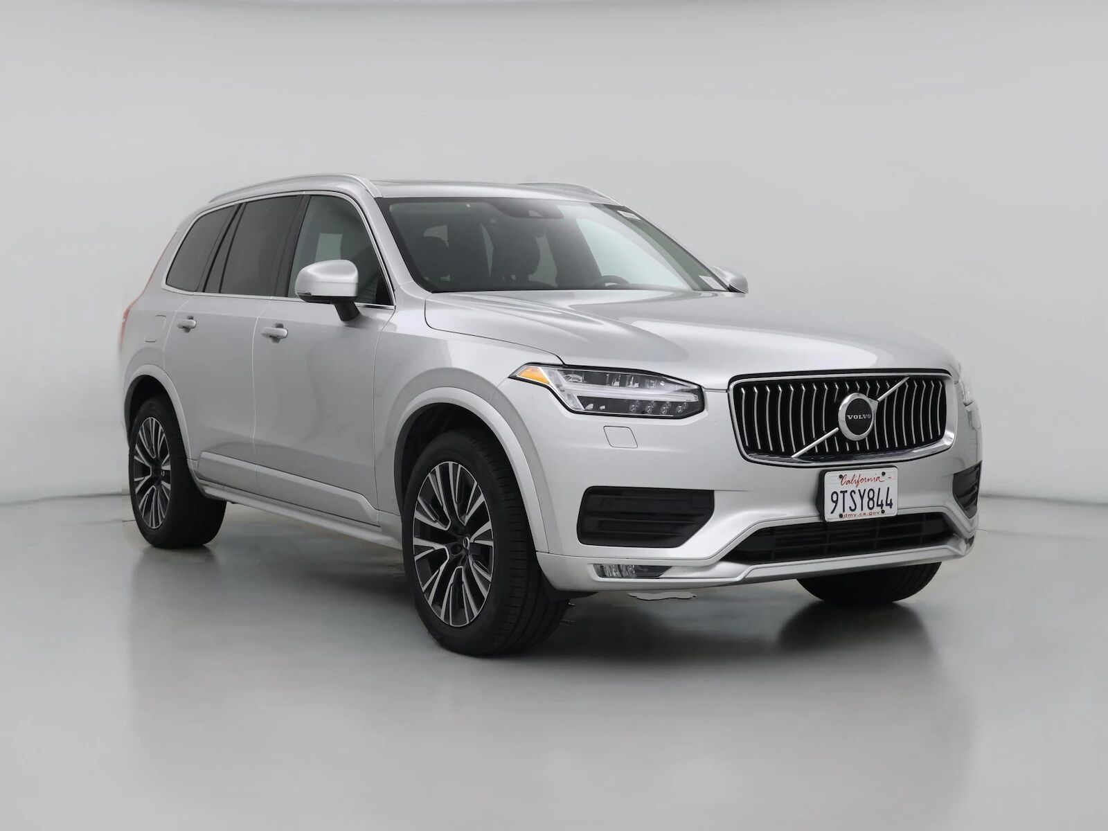 2022 VOLVO XC90