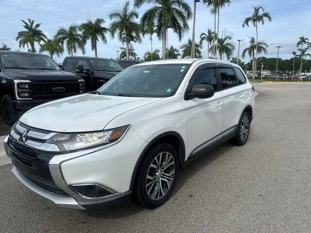 2017 MITSUBISHI Outlander