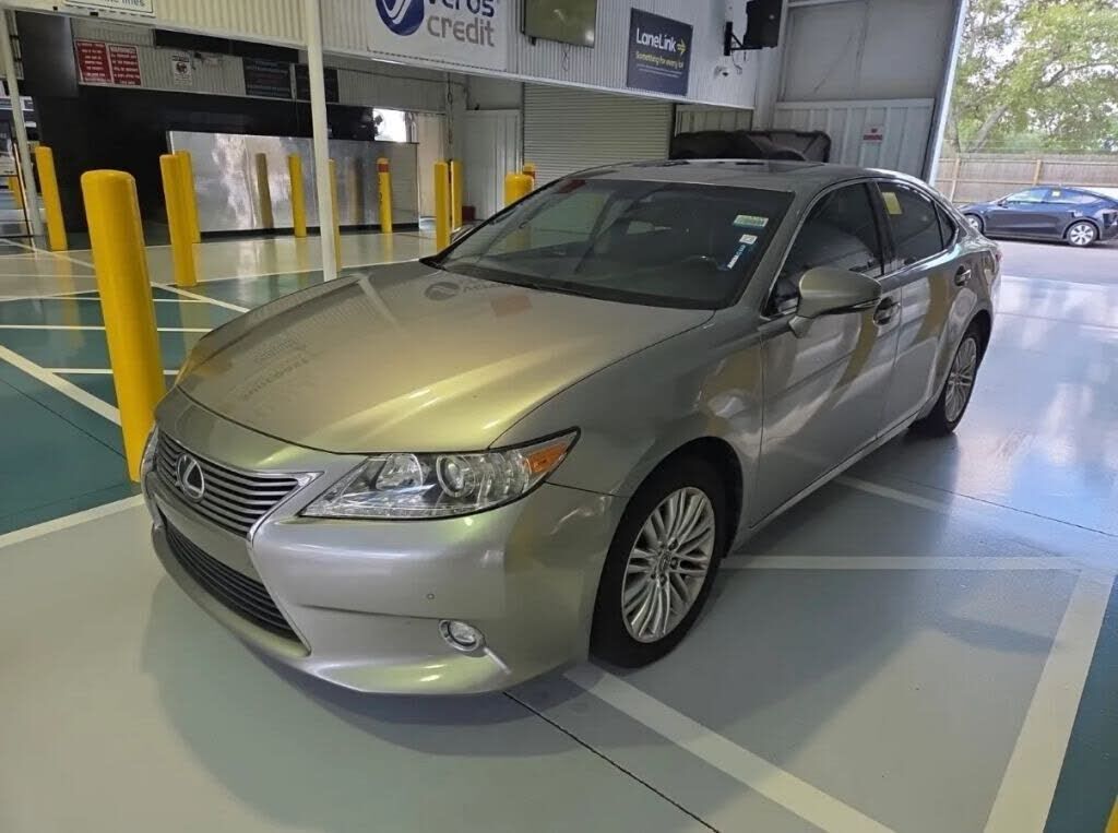 2015 LEXUS ES