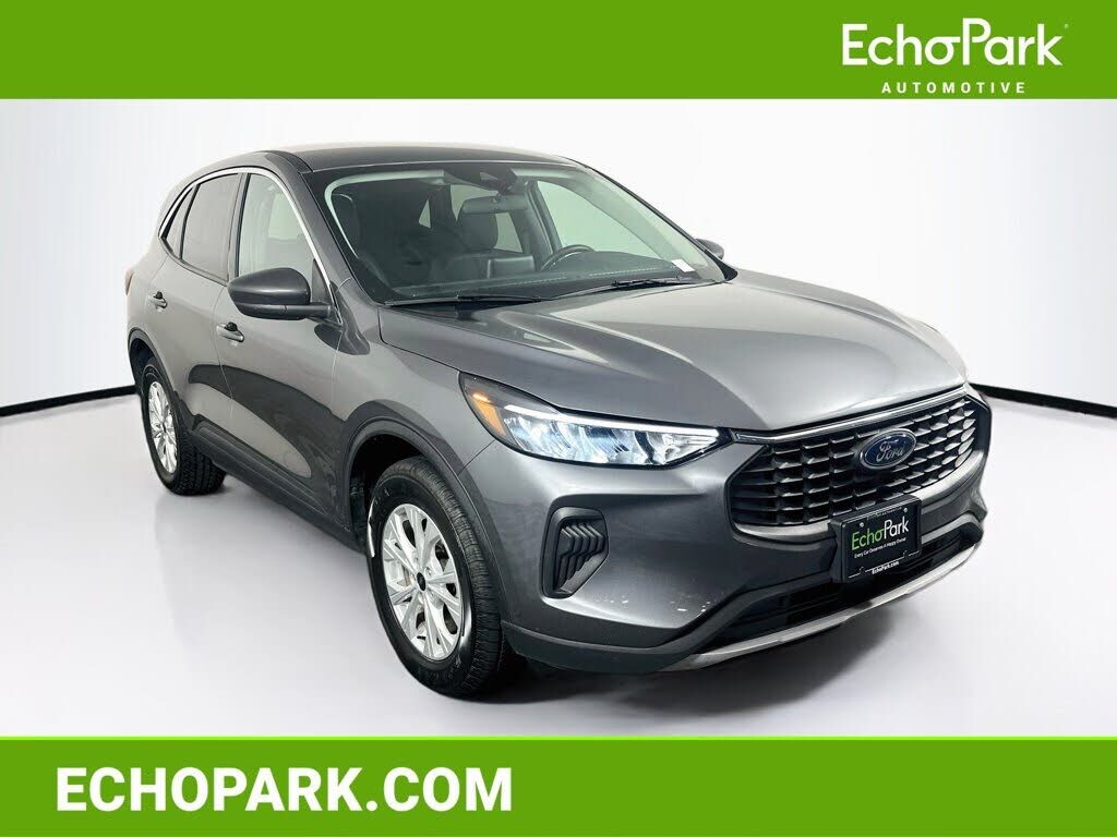 2024 FORD Escape