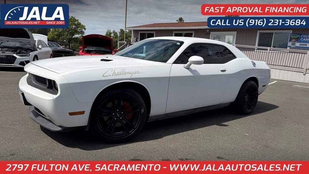 2013 DODGE Challenger