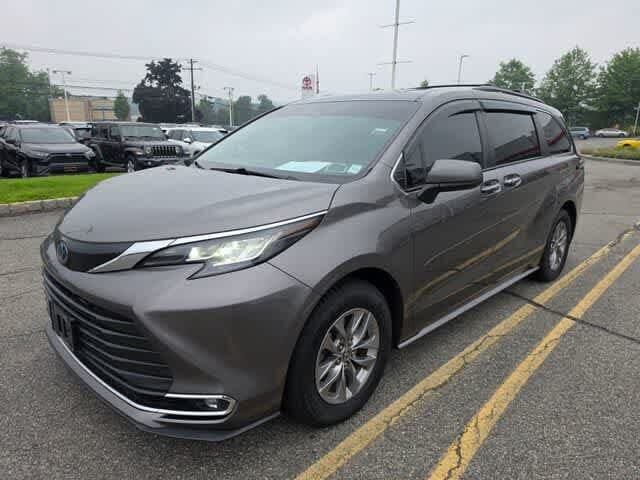2022 TOYOTA Sienna