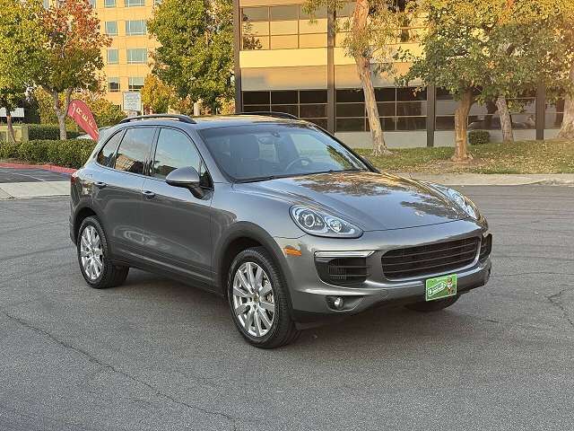 2017 PORSCHE Cayenne