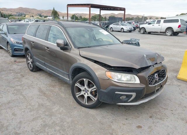 2014 VOLVO XC70