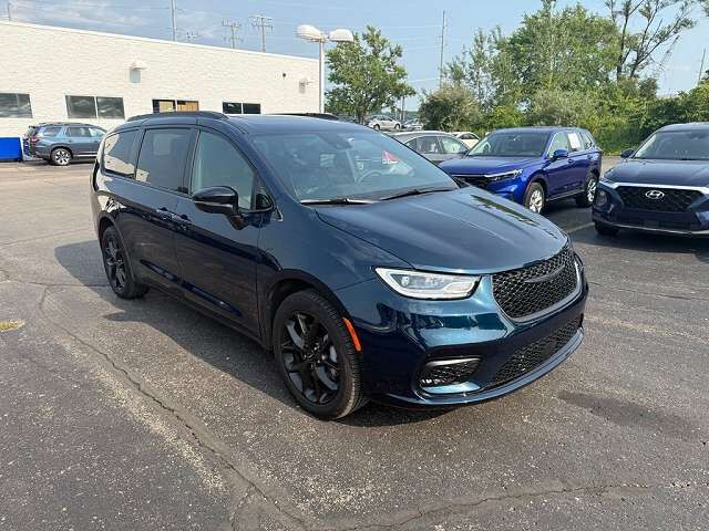 2025 CHRYSLER Pacifica