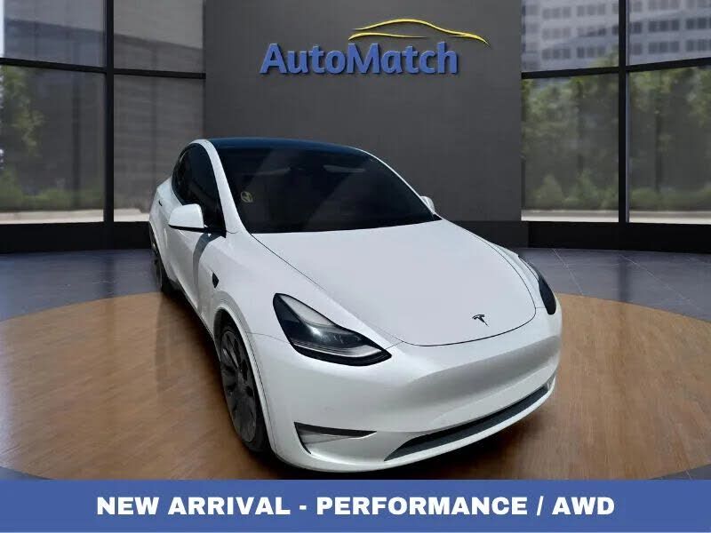 2022 TESLA Model Y