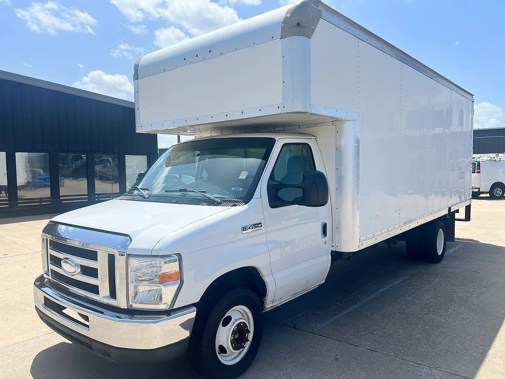 2018 FORD E-450