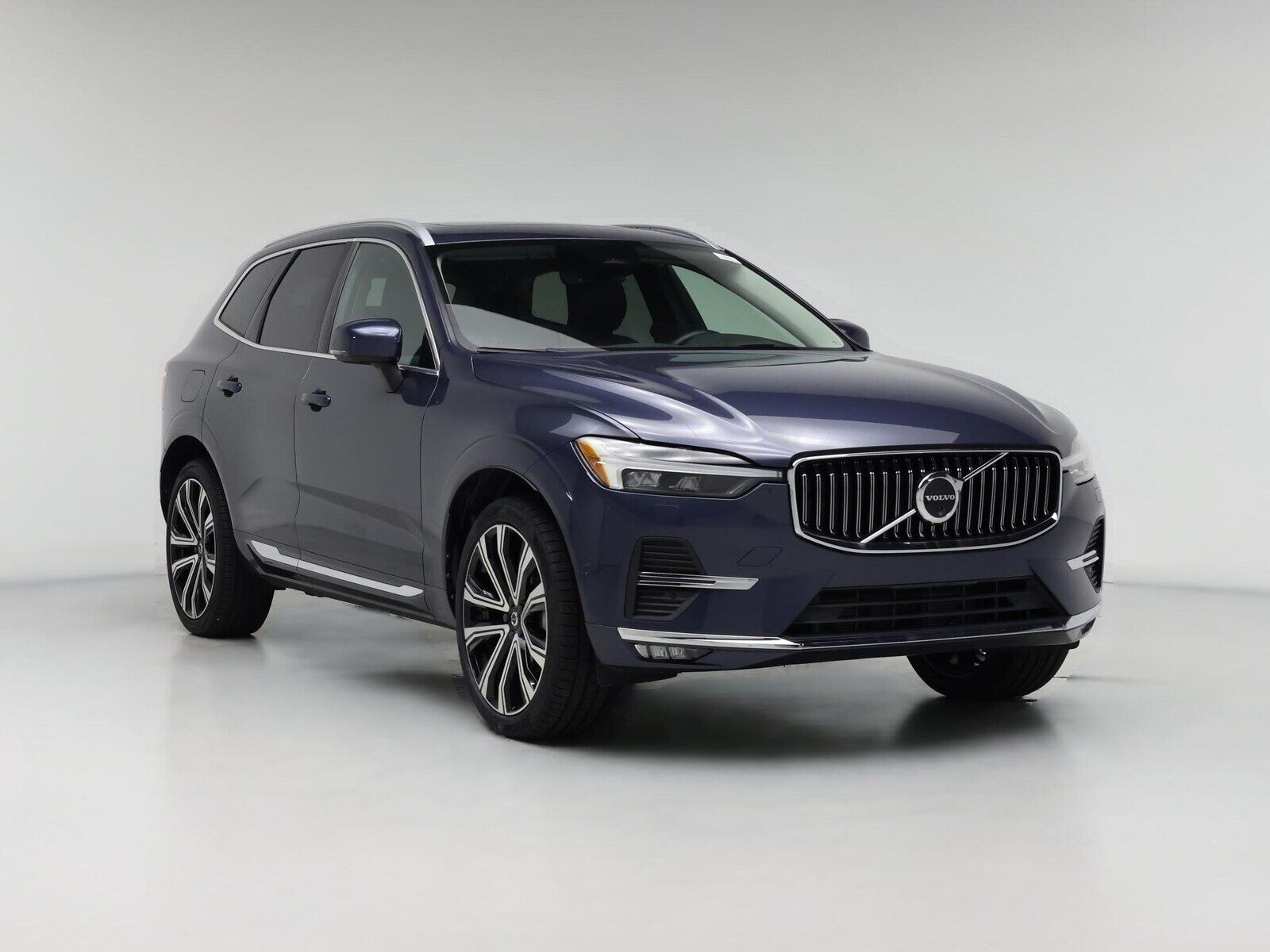 2023 VOLVO XC60