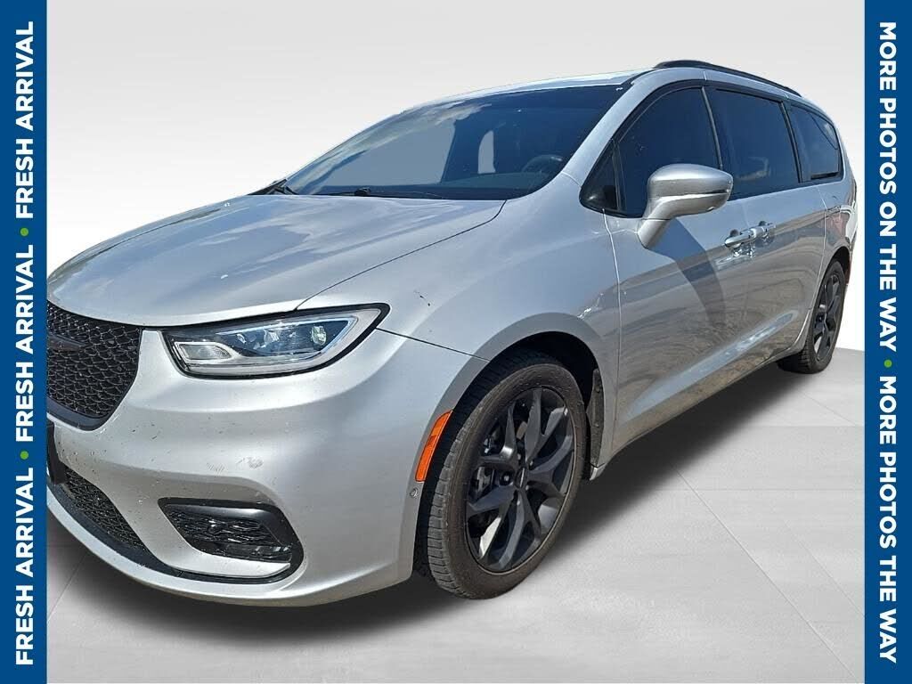 2022 CHRYSLER Pacifica