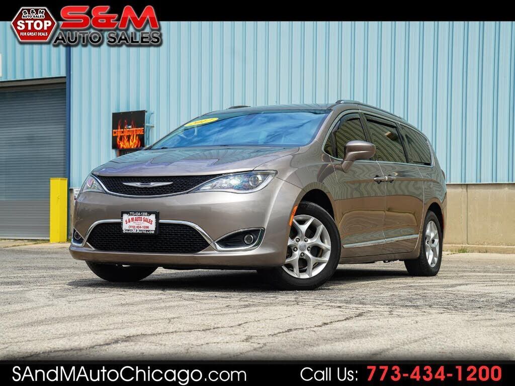 2017 CHRYSLER Pacifica