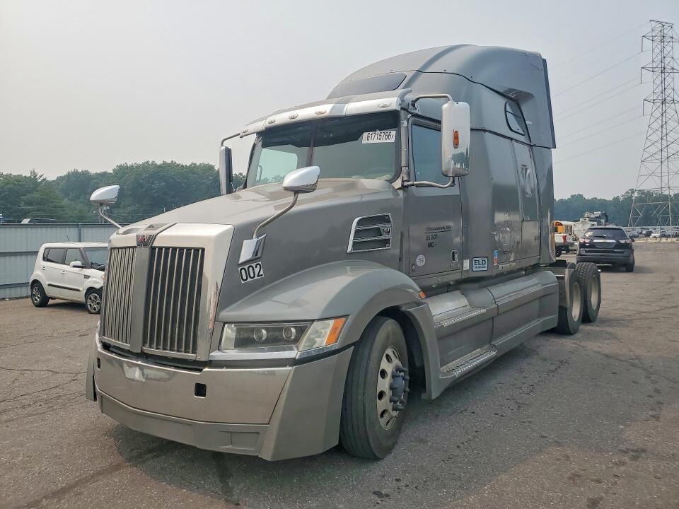 2019 WESTERN STAR 5700