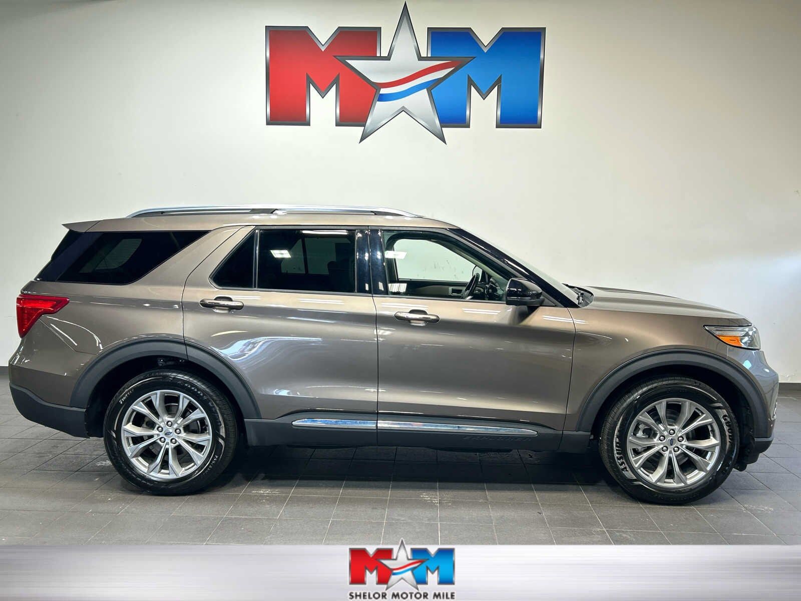 2021 FORD Explorer
