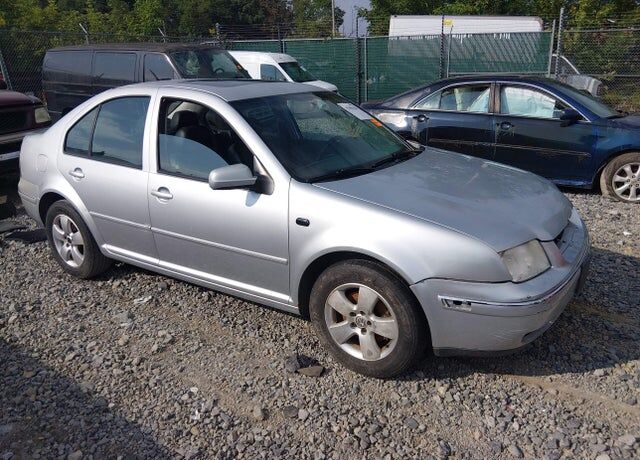 2004 VOLKSWAGEN Jetta