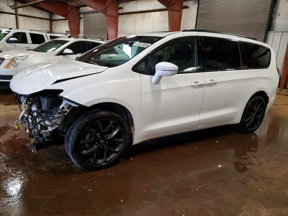 2022 CHRYSLER Pacifica