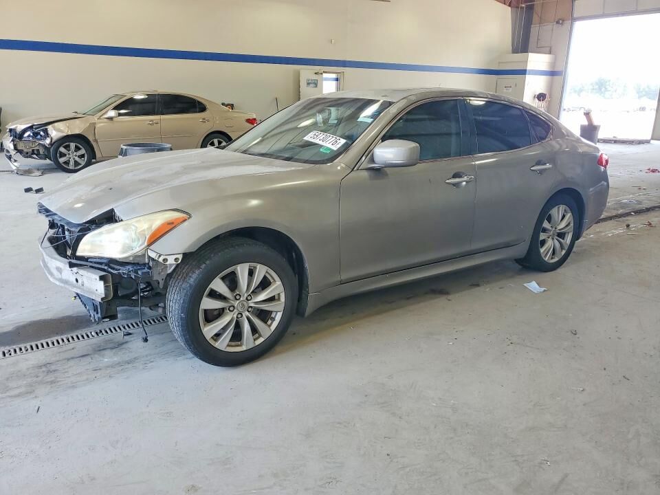 2011 INFINITI M37