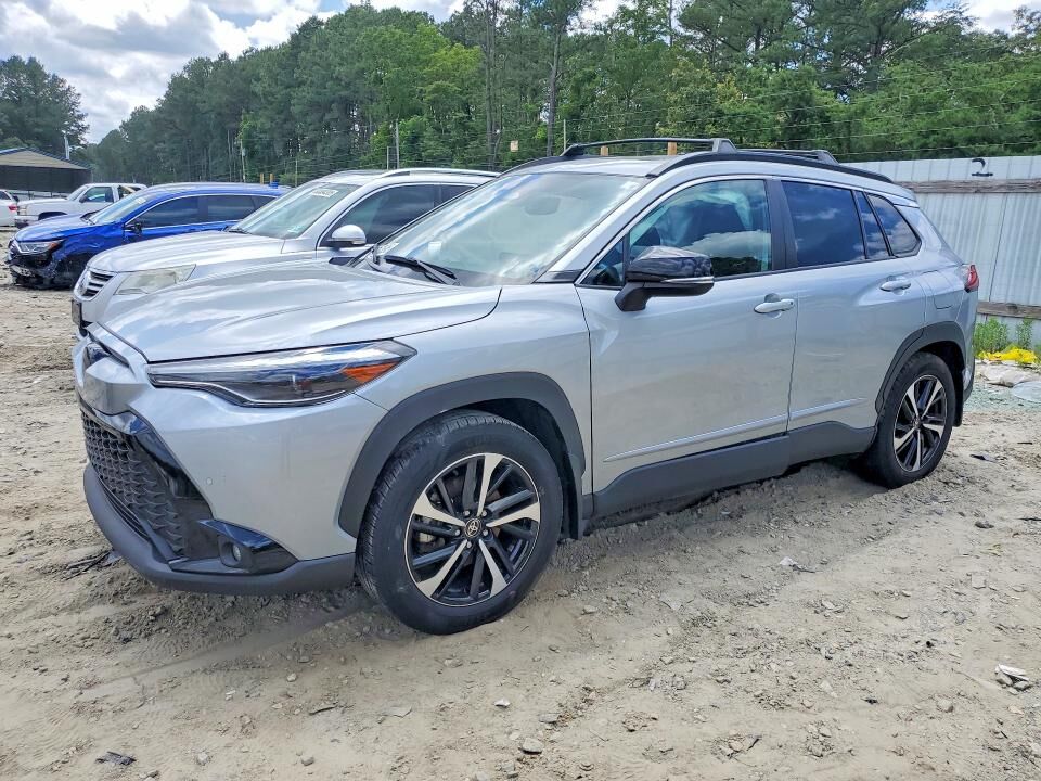 2025 TOYOTA COROLLA