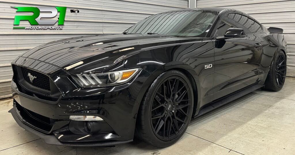 2016 FORD Mustang