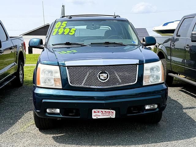 2005 CADILLAC Escalade
