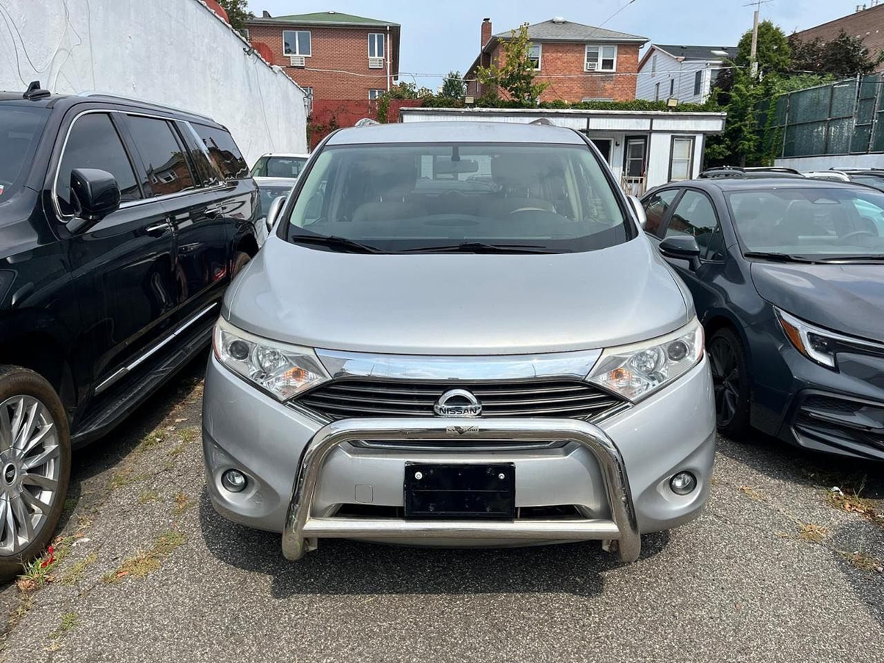2016 NISSAN Quest