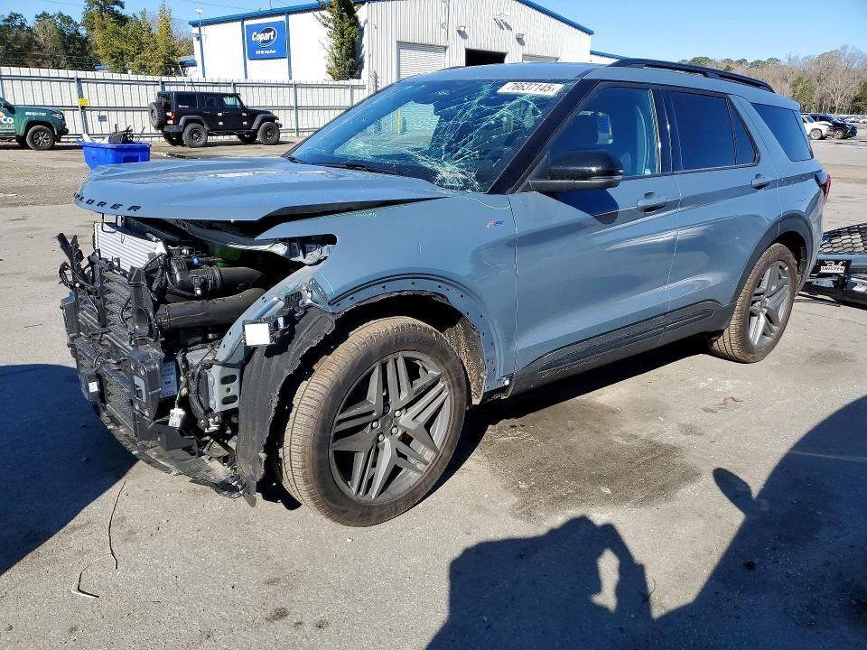 2025 FORD Explorer