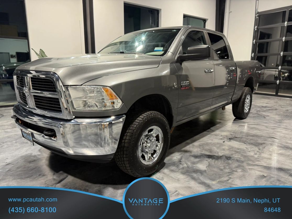 2012 DODGE Ram