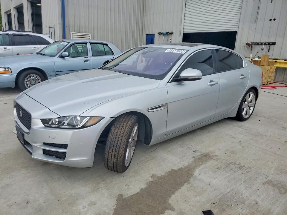 2017 JAGUAR XE