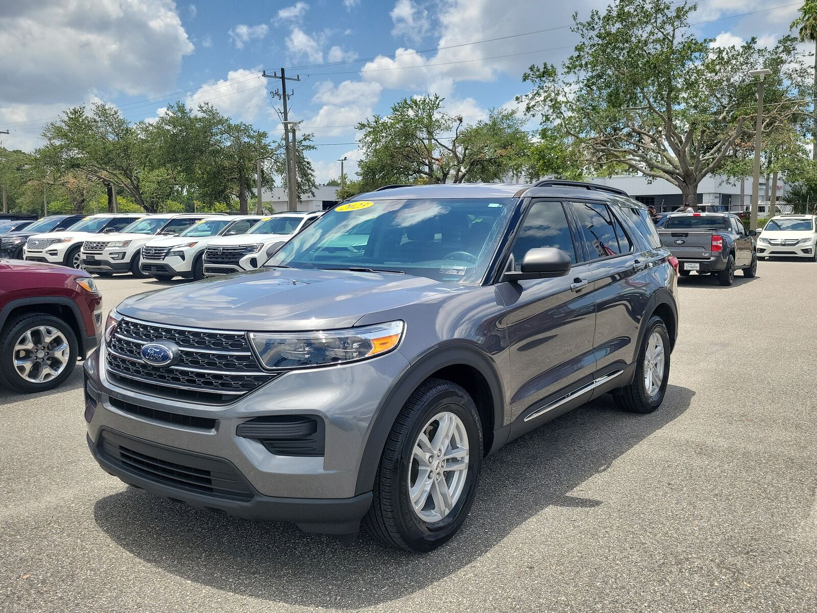 2023 FORD Explorer
