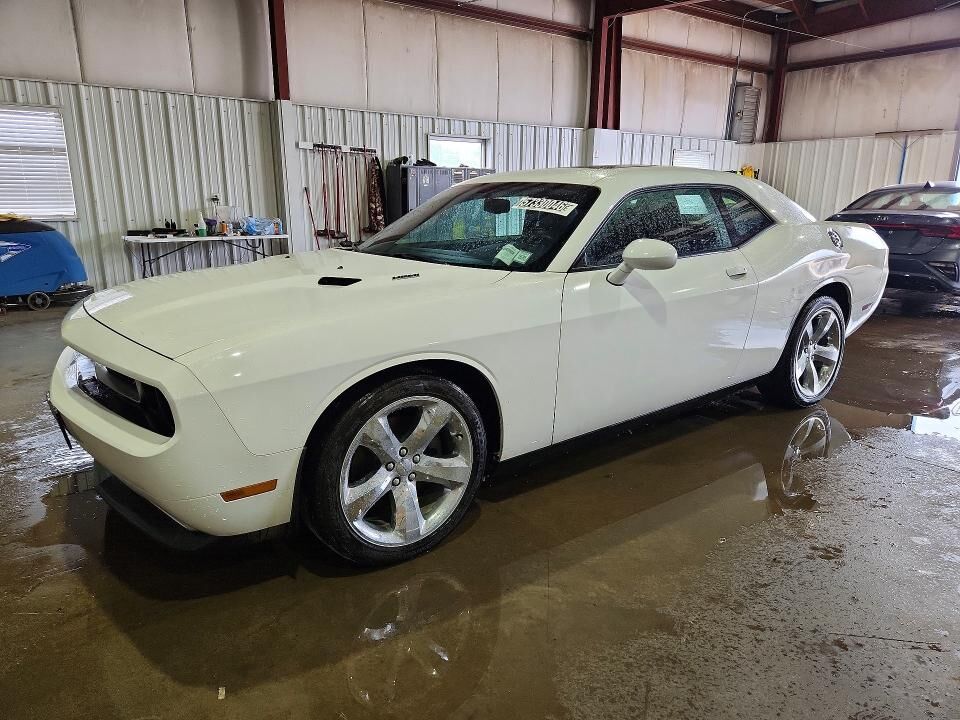 2013 DODGE Challenger