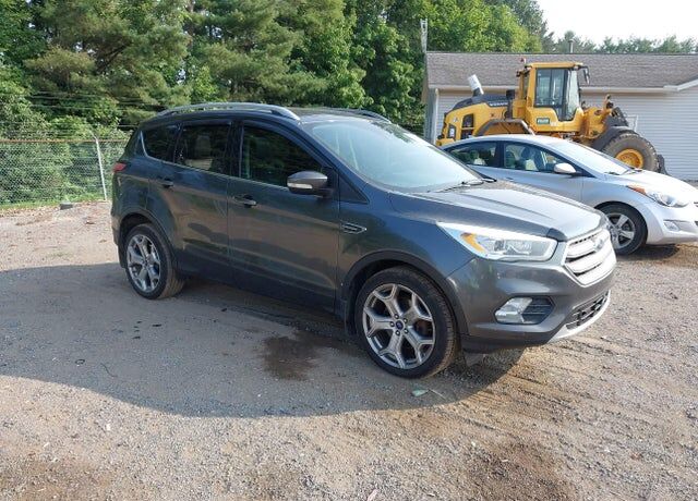 2017 FORD Escape