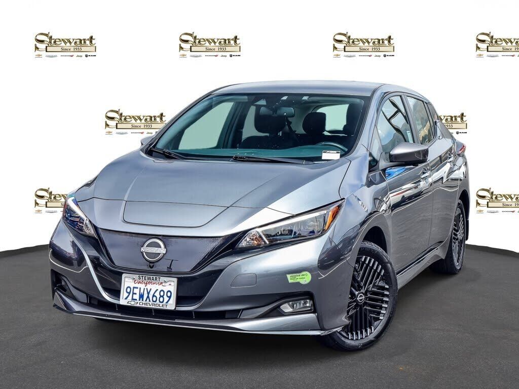 2023 NISSAN Leaf