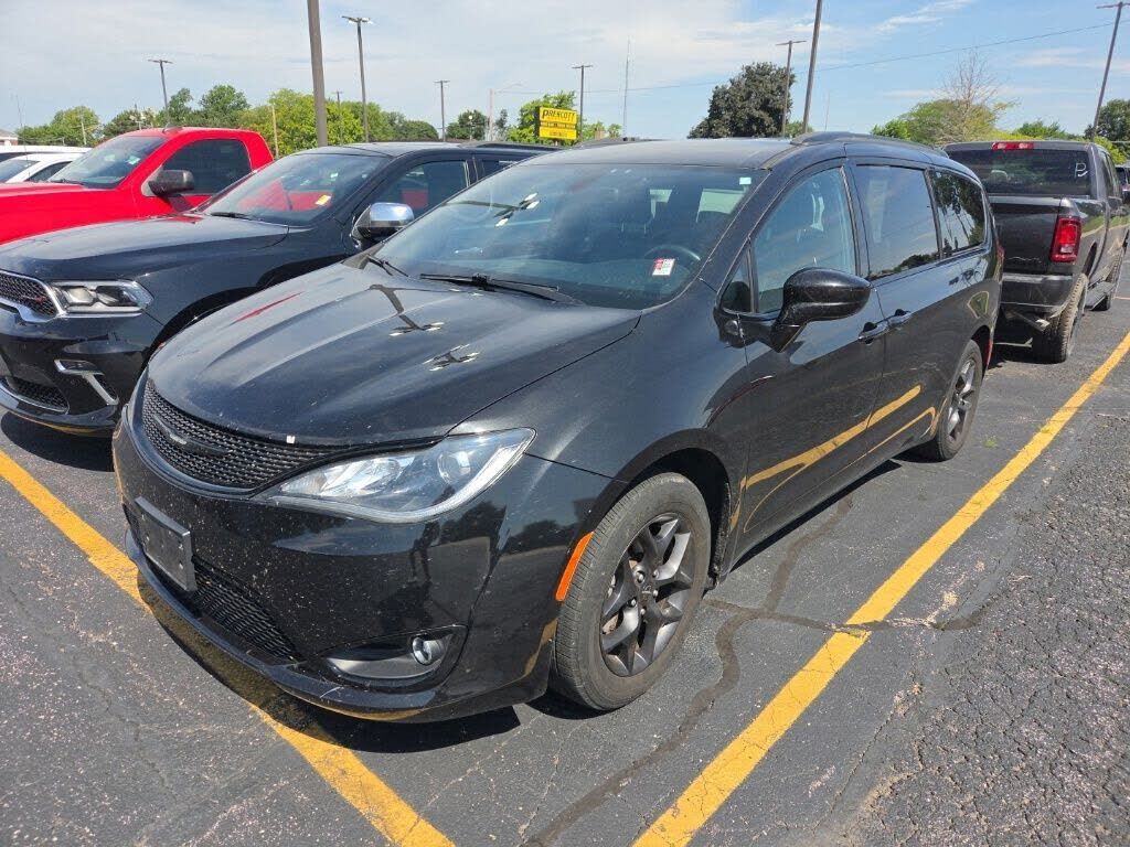 2020 CHRYSLER Pacifica