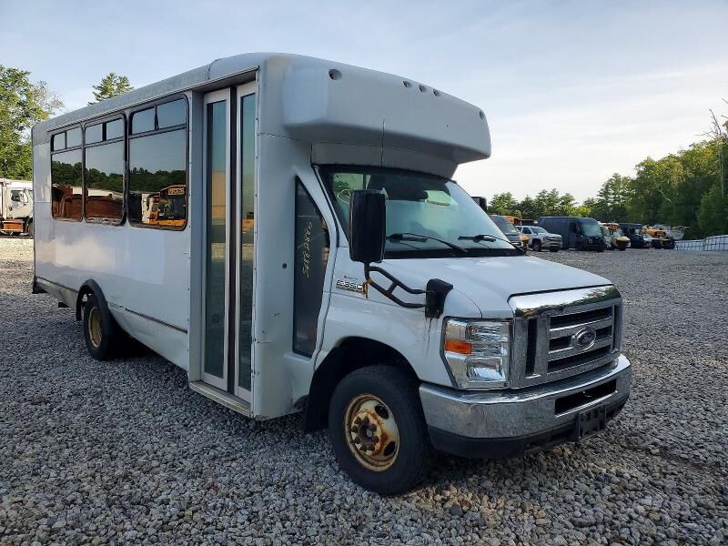 2017 FORD E-350