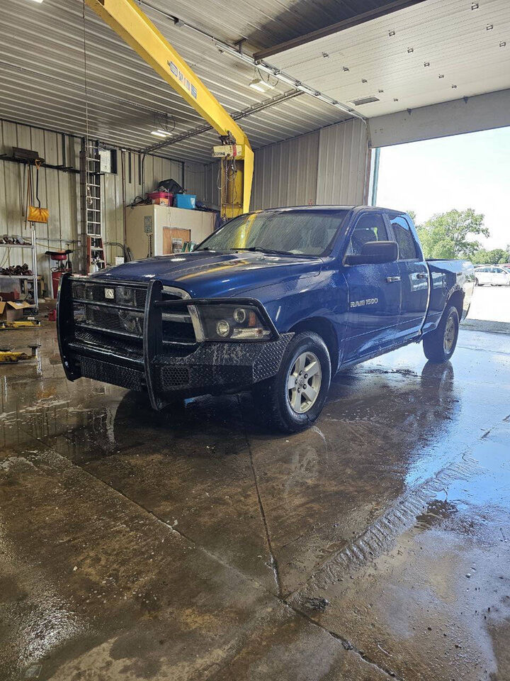 2011 DODGE Ram