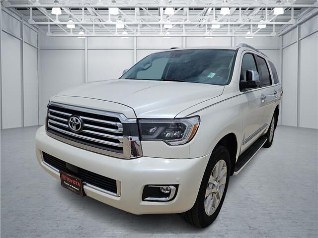 2018 TOYOTA Sequoia