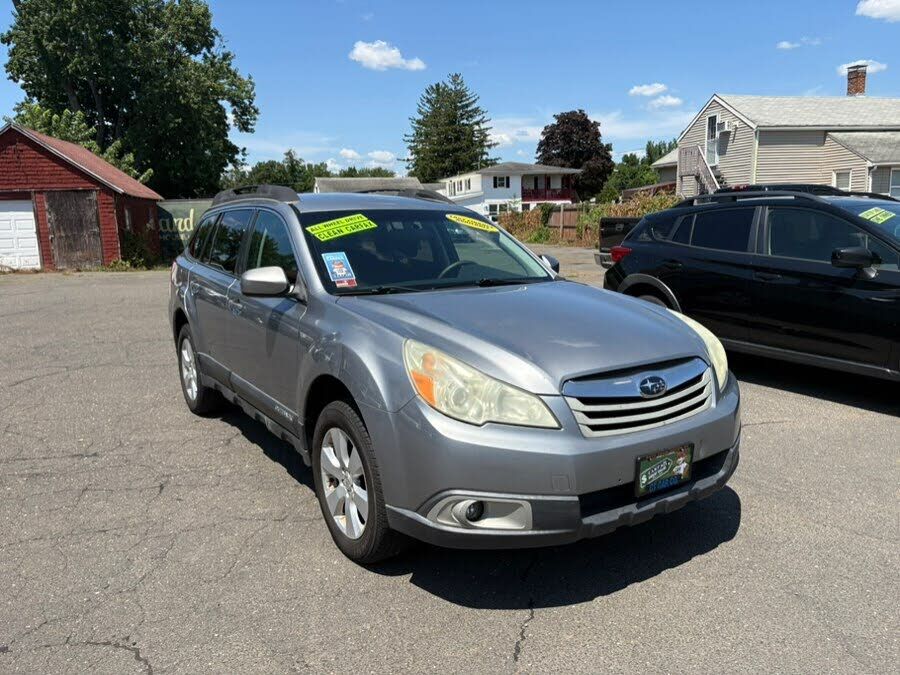 2011 SUBARU Outback
