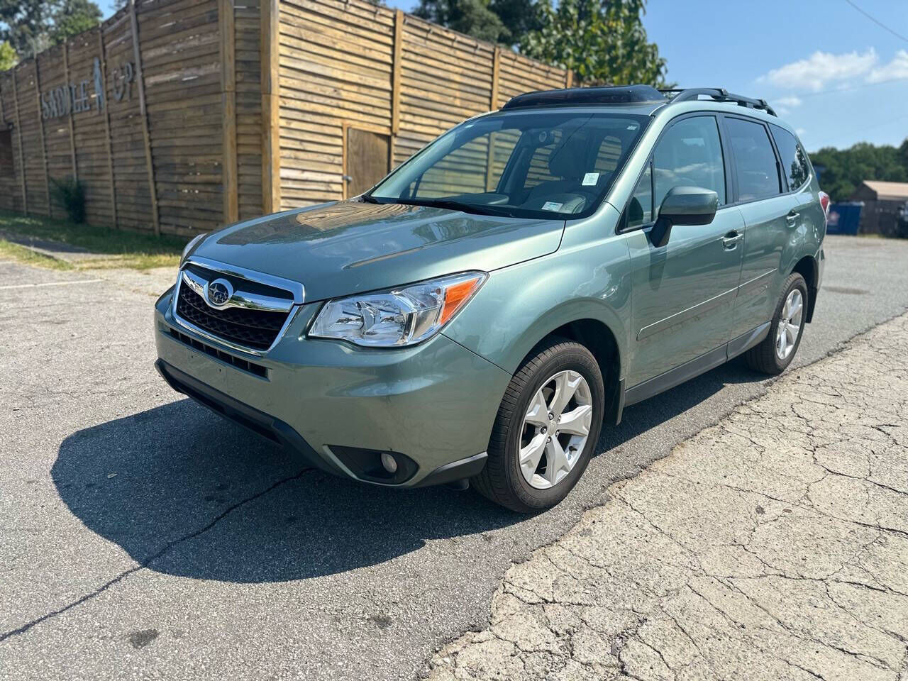 2016 SUBARU Forester