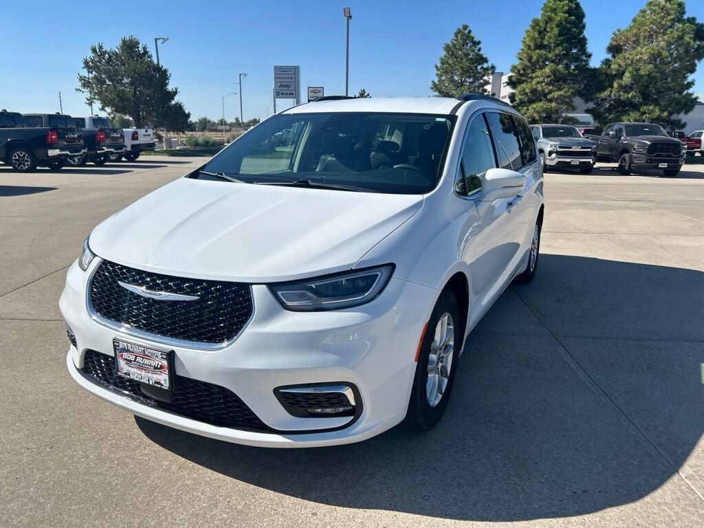 2022 CHRYSLER Pacifica