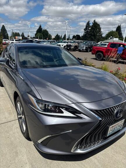 2020 LEXUS ES