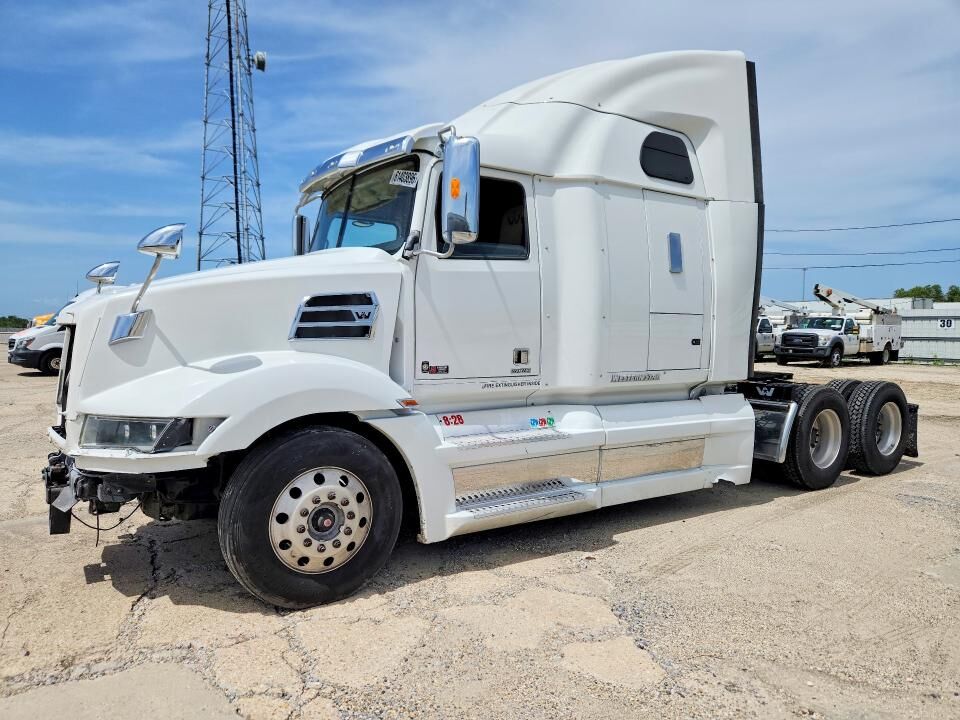 2018 WESTERN STAR 5700
