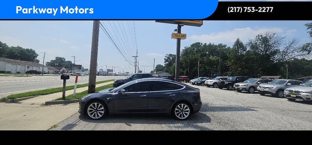 2018 TESLA Model 3
