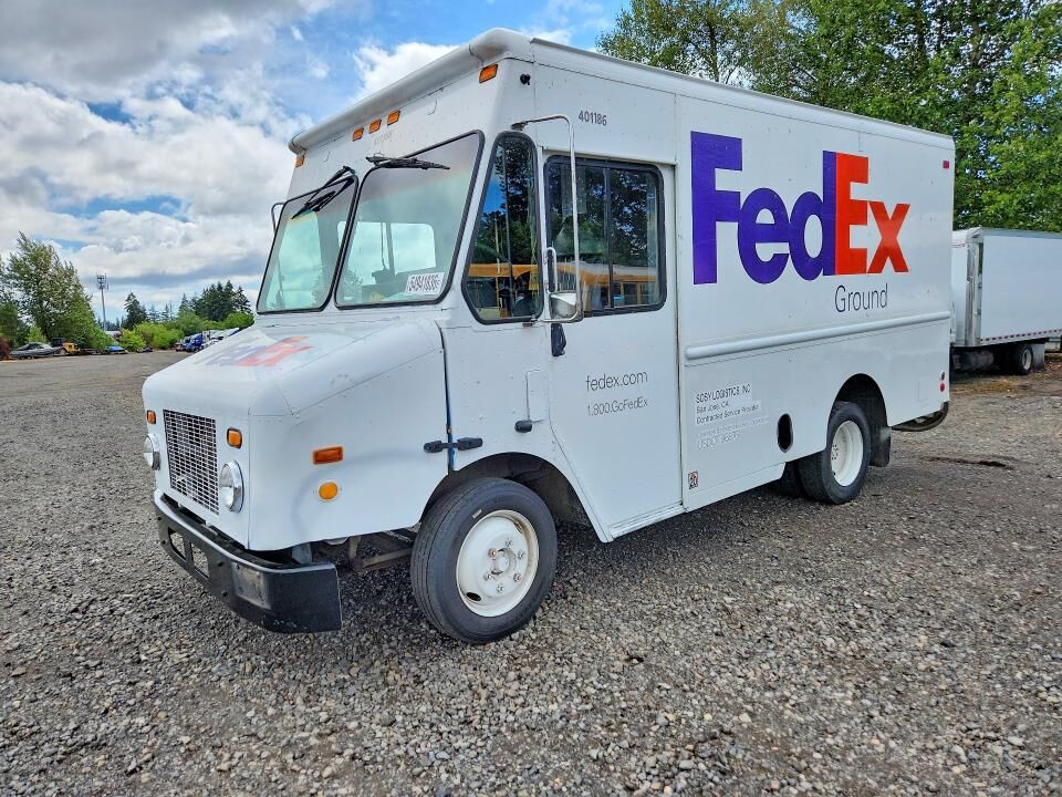 2008 FREIGHTLINER MT 45 Chassis