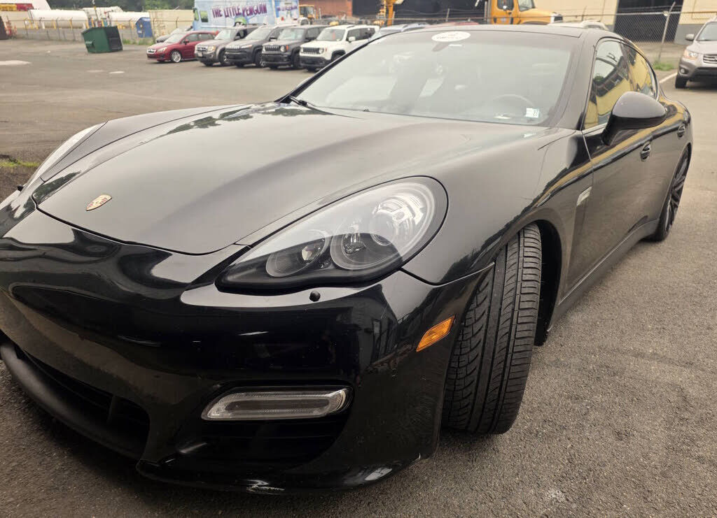 2013 PORSCHE Panamera